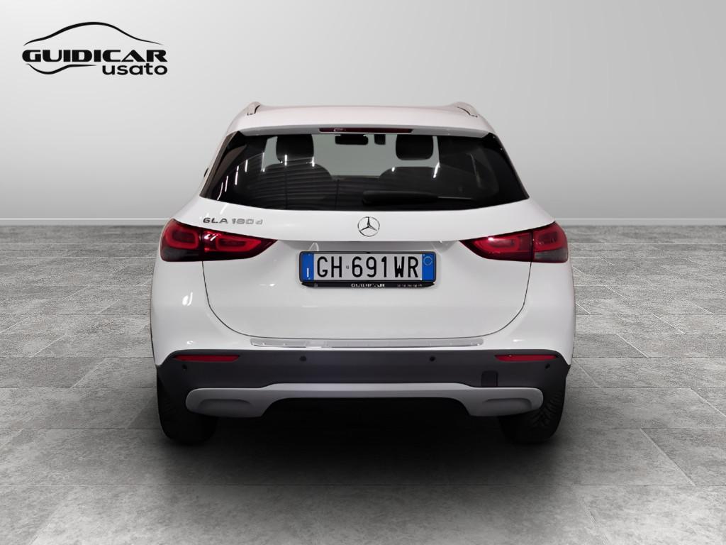 Mercedes-Benz GLA-H247 2020 - GLA 180 d Sport auto