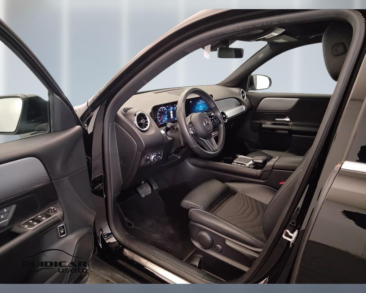Mercedes-Benz GLB - X247 2019 - GLB 180 d Business Extra auto