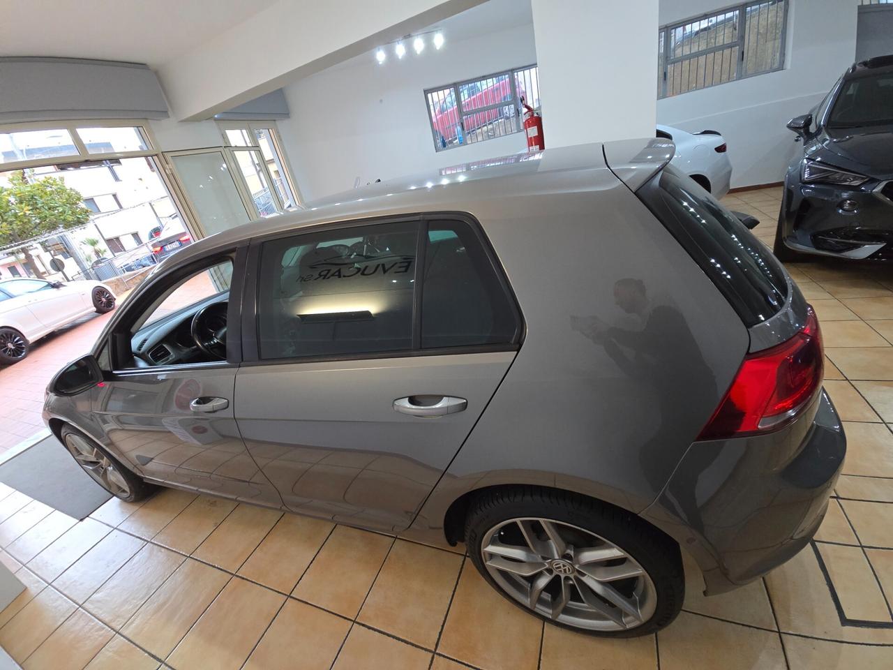 Volkswagen Golf 1.6 TDI 110 CV 5p. Business BlueMotion Technology 150€/mese