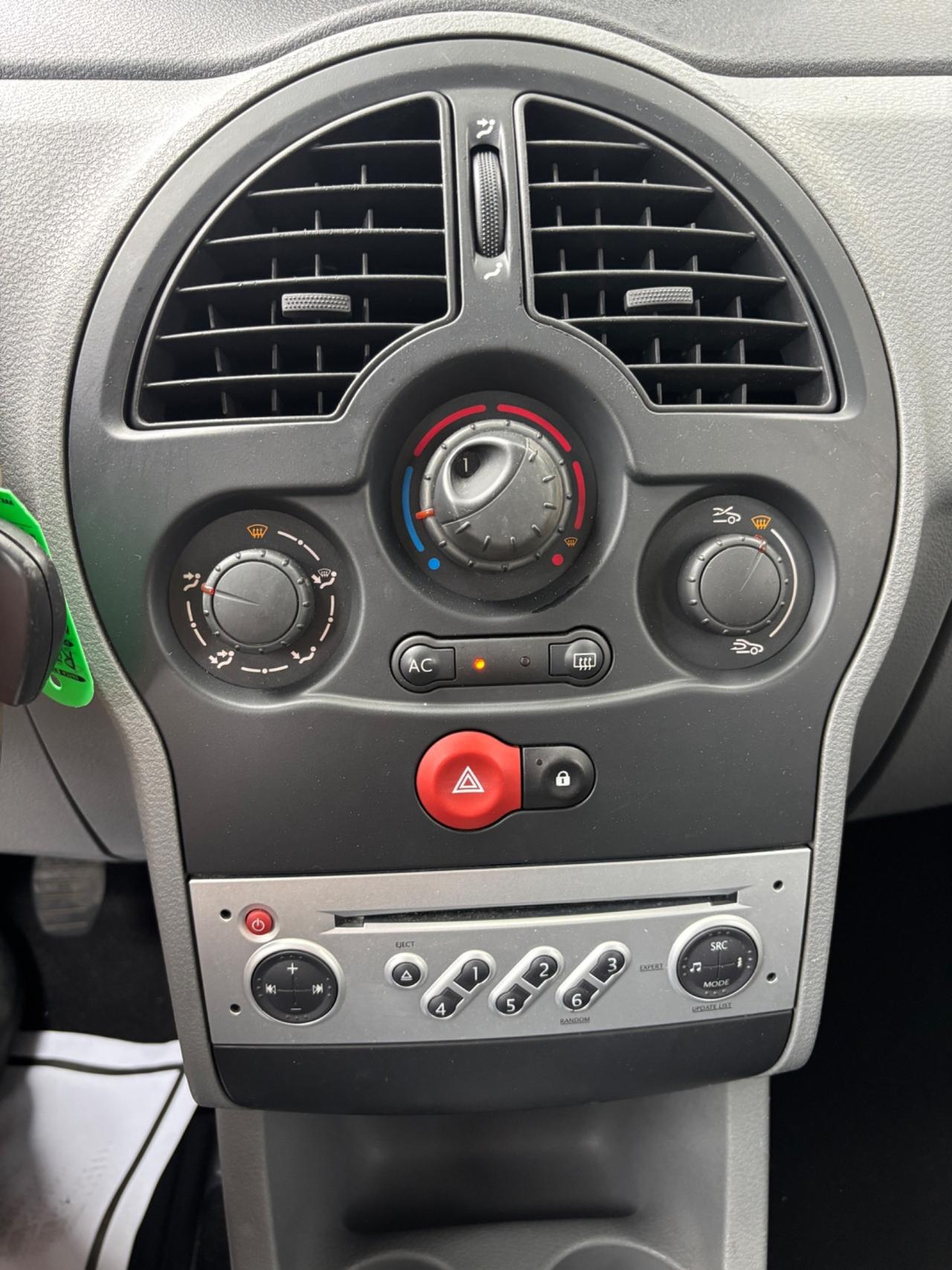 Renault Modus Grand 1.2 16V Live