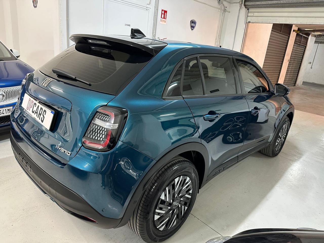 Fiat 600 Hybrid 110 CV DCT MHEV Business
