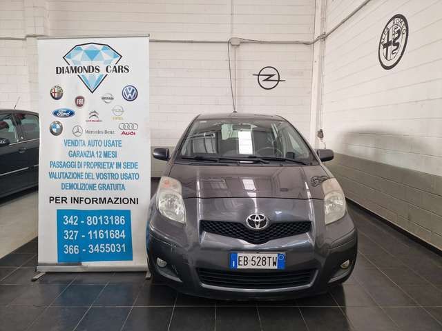 Toyota Yaris 5p 1.3 dual Sol my10