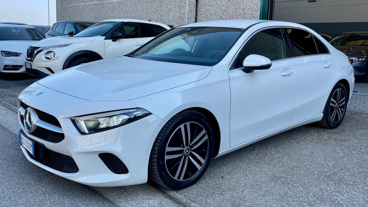 MERCEDES-BENZ CLASSE A180 2.0 PREMIUM 116CV - FULL LED, VIRTUAL COCKPIT, PELLE, NEOPATENTATI