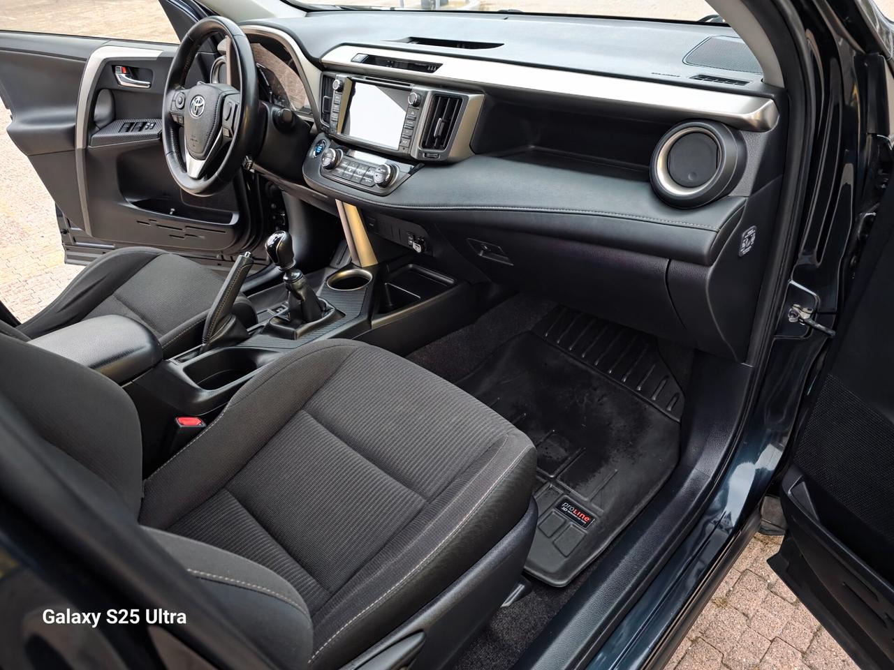 RAV4 2.0 D-4D 4WD Lounge valuto usato scambio