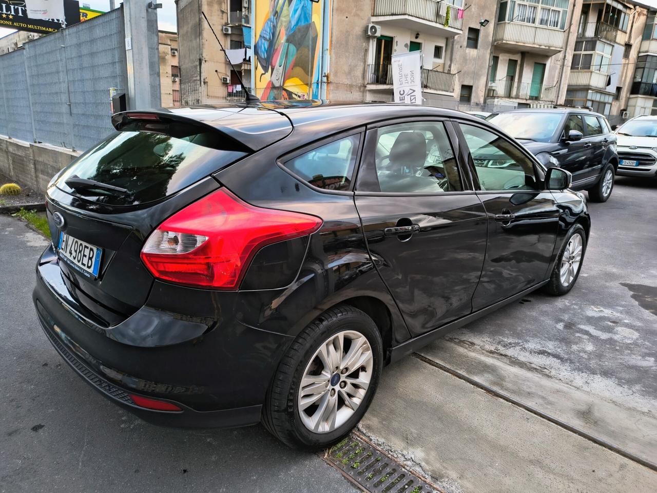 FORD FOCUS 1.6 DIESEL BERLINA UNICOPROPRIETARIO 2012
