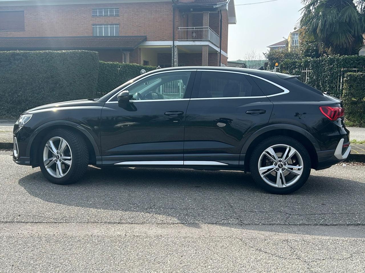 Audi Q3 S TRONIC S-LINE EDITION 2.0 35 TDI #9862