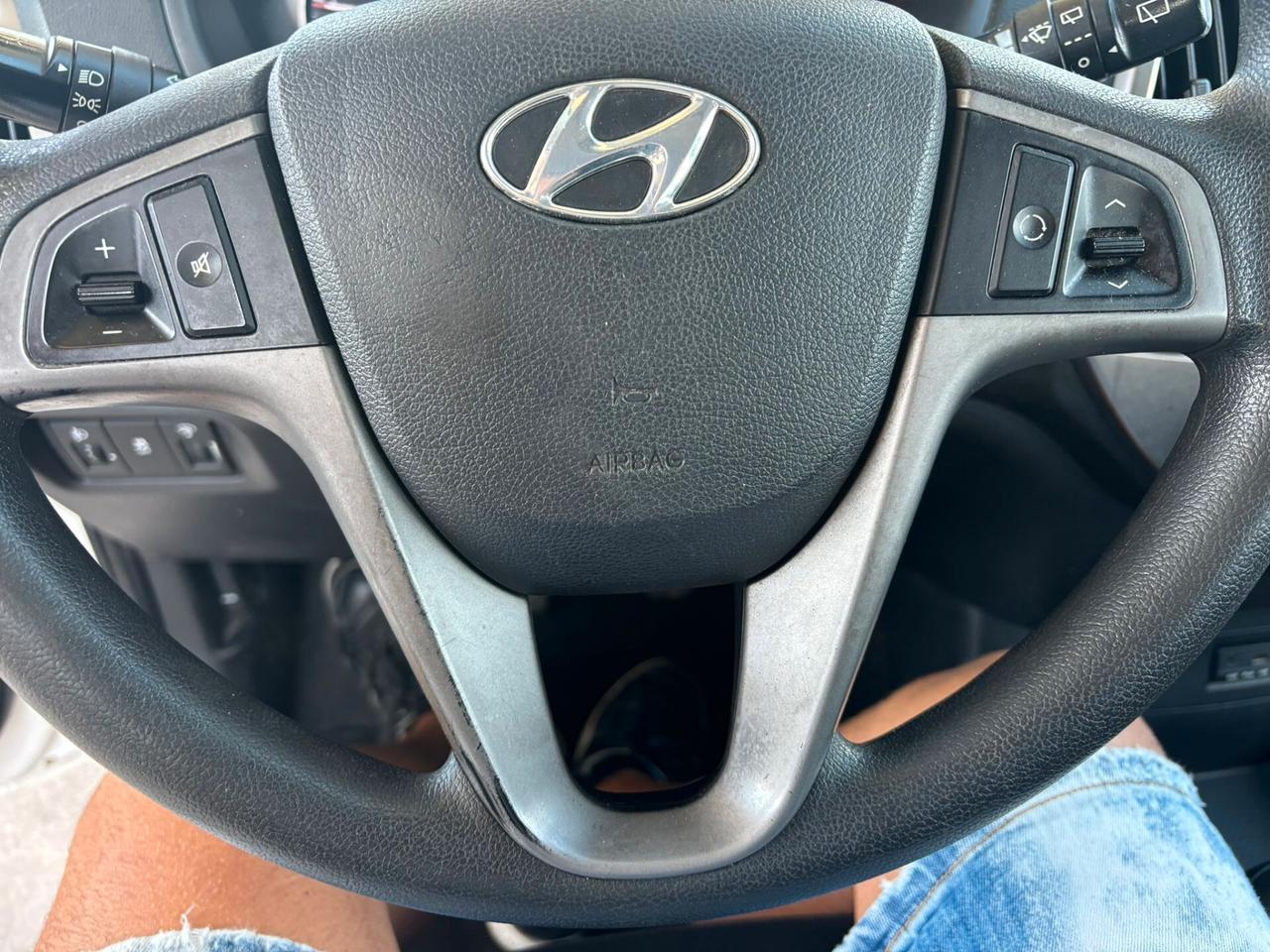 Hyundai i20 1.1 CRDi 3p. Sound Edition