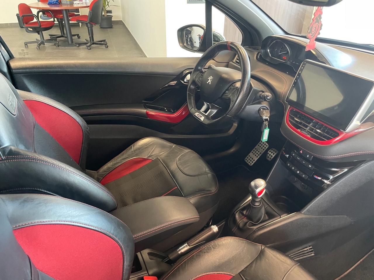 Peugeot 208 1.6 THP 200 CV 3 porte GTi