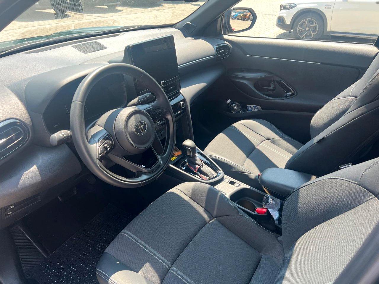 Toyota Yaris Cross 1.5h Lounge fwd 130cv e-cvt