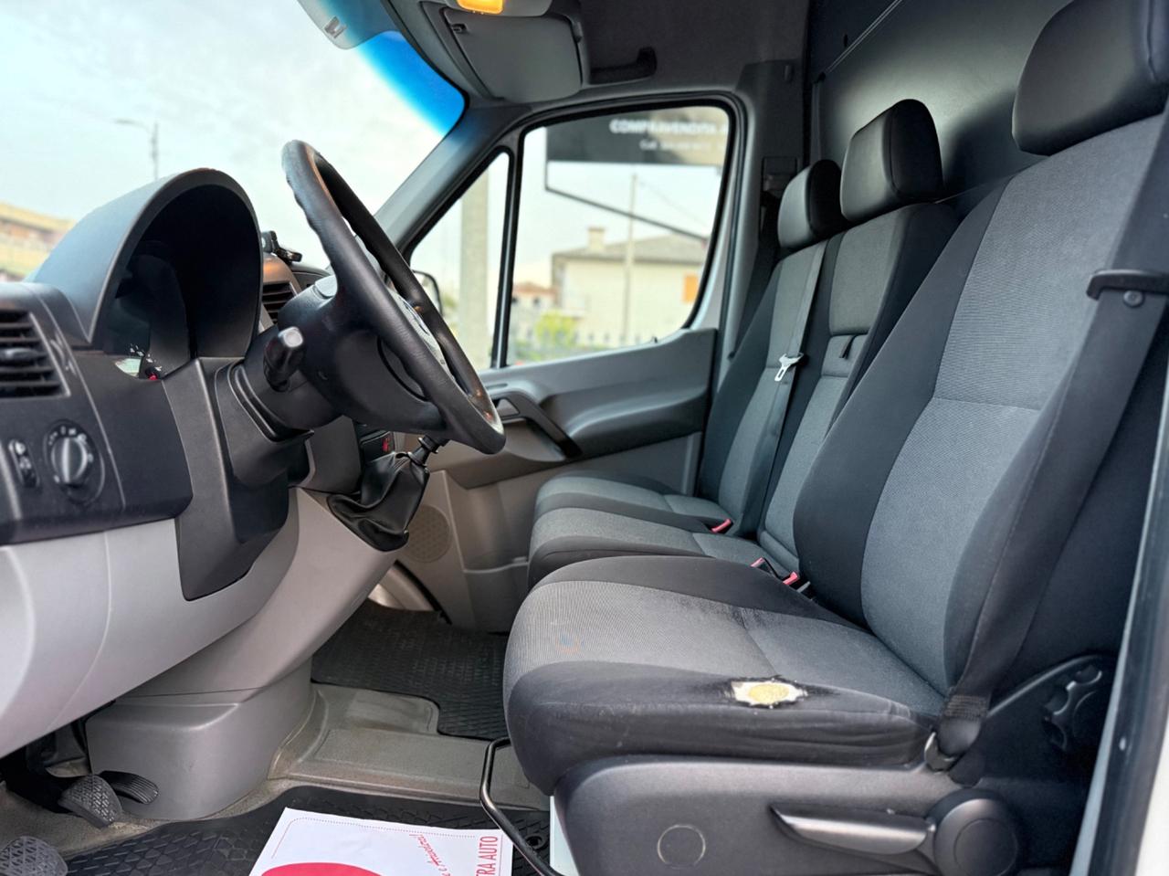 Volkswagen Crafter 35 2.o TDI 136 CV