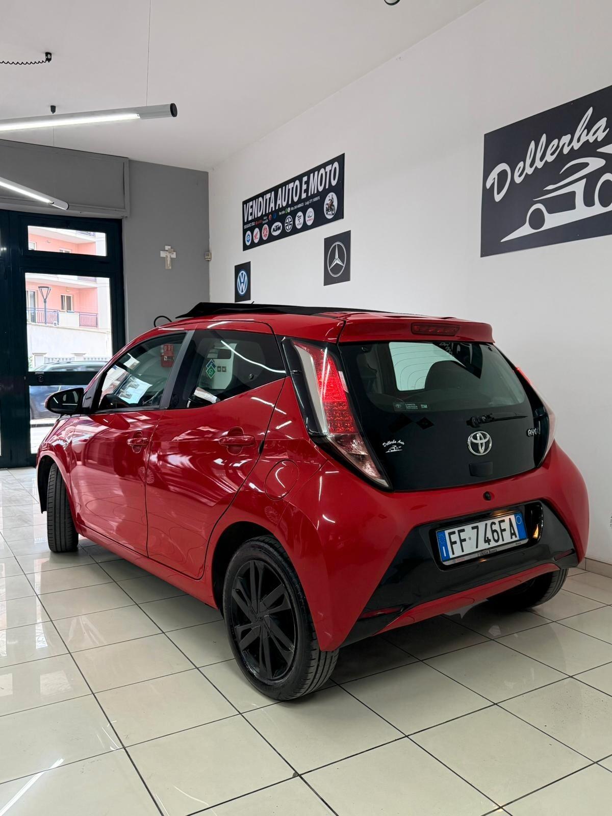 Toyota Aygo 1.0 VVT-i 69 CV 5 porte x-pure