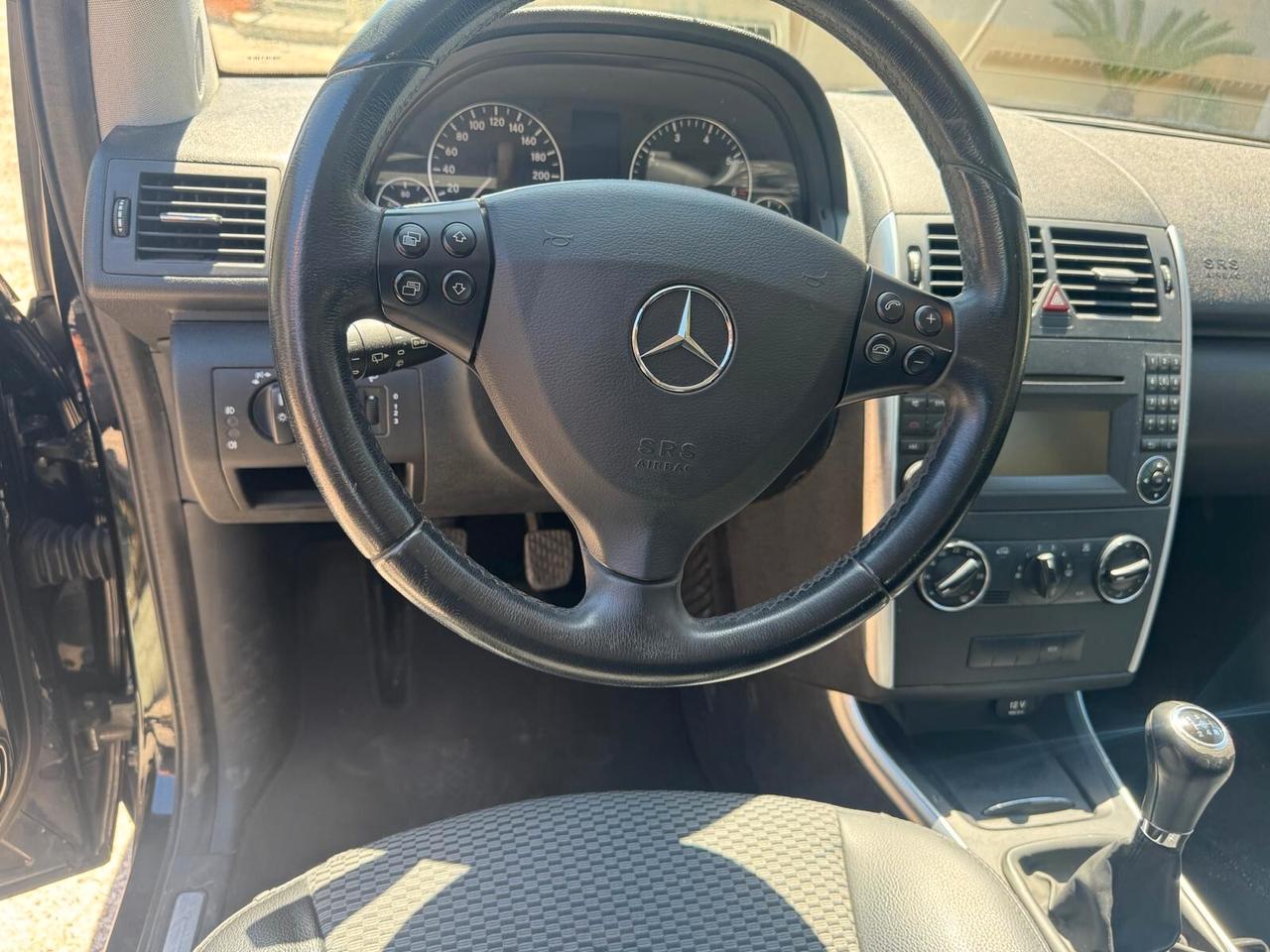 Mercedes-benz A 150 A 150 BlueEFFICIENCY Coupé Avantgarde