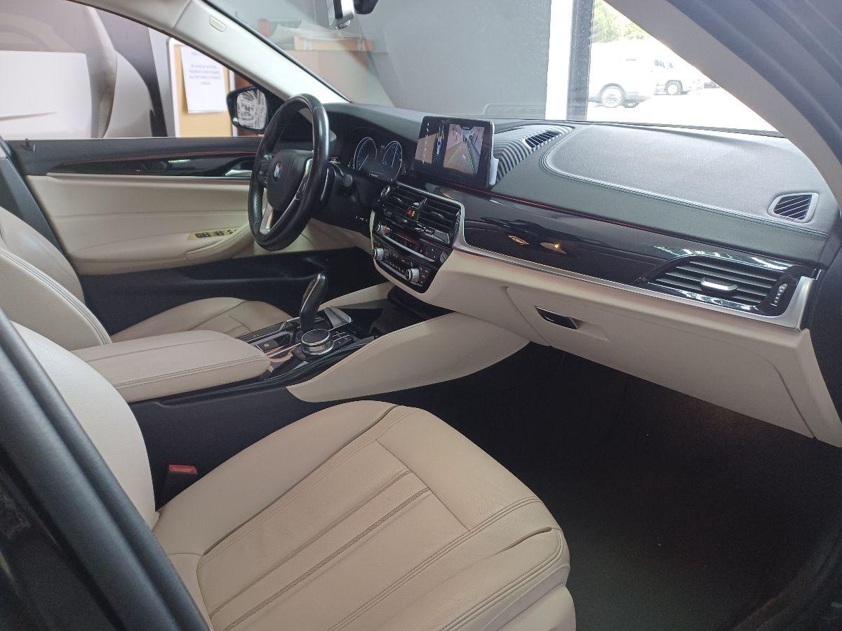 BMW - Serie 5 - 520d xDrive Touring Luxury