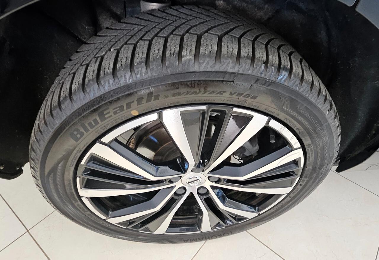 Volvo XC 60 XC60 B4 (d) automatico Plus Dark