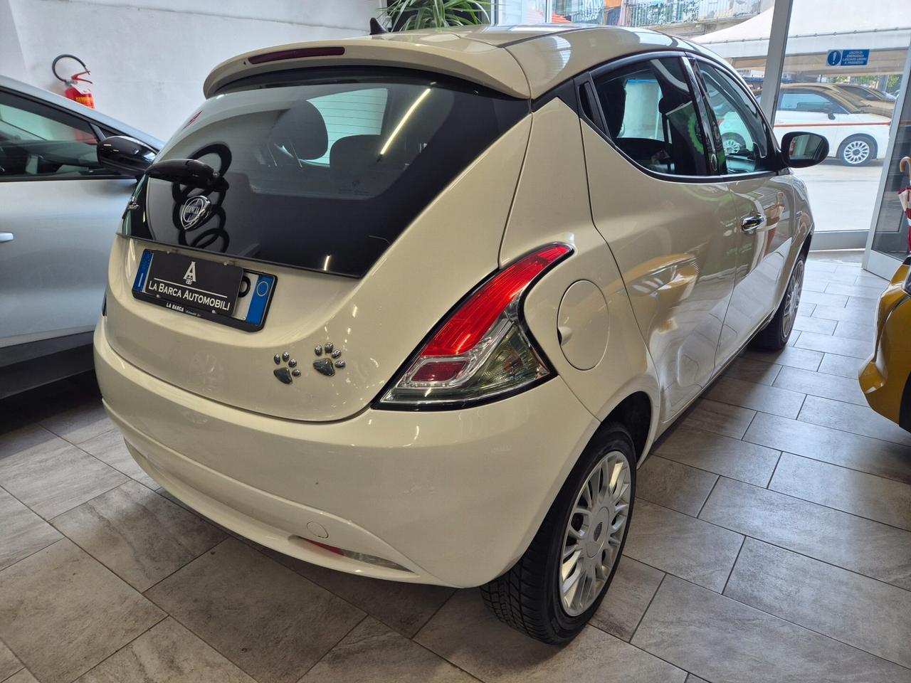 Lancia Ypsilon 1.2 69 CV 5 porte GPL Ecochic Silver