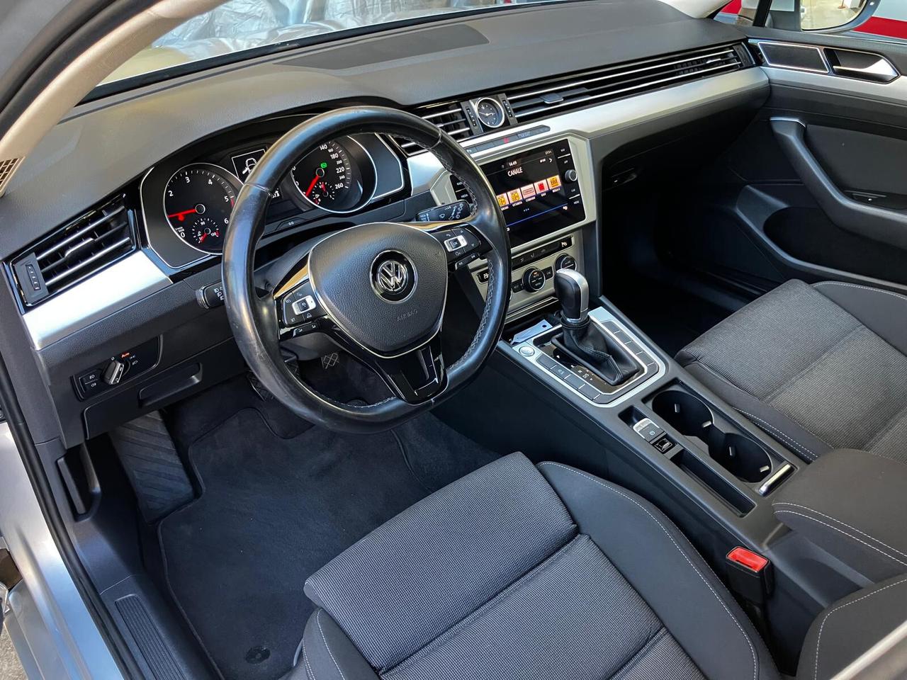 VOLKSWAGEN PASSAT variant 2.0 TDI DSG Business APP/MIRROR LINK