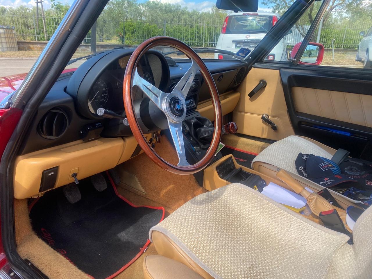 Alfa Romeo Spider 1.6