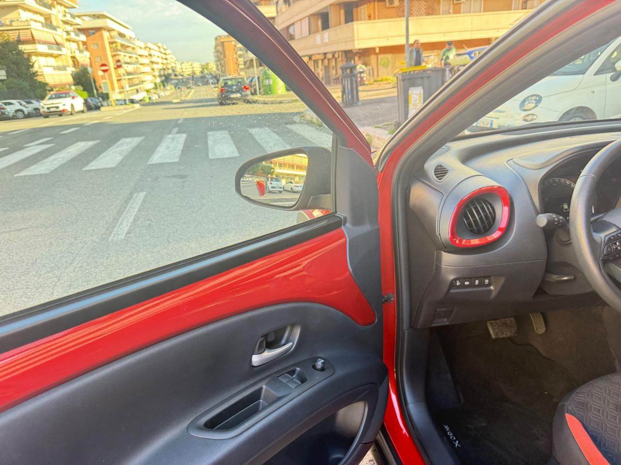 Toyota Aygo X 1.0 VVT-i 72 CV 5 porte Limited LED NAVI KAMERA PDC BLUETOOTH CERCHI 17