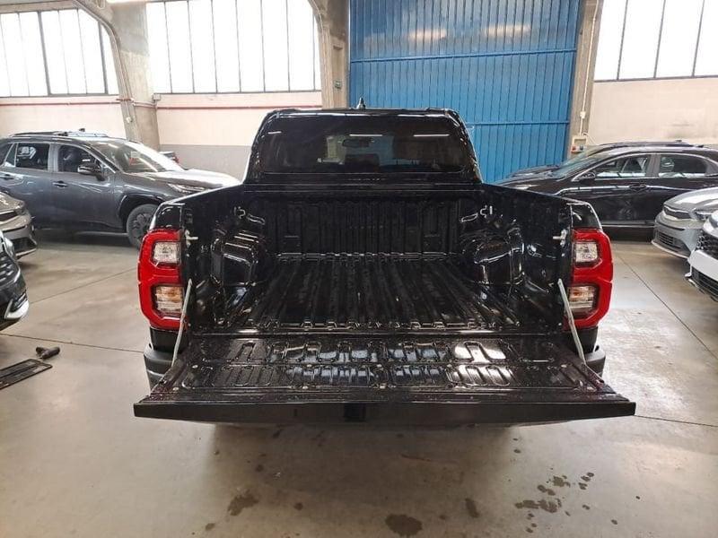 Toyota Hilux 2.4D A DC 4WD INVINCIBLE MY24