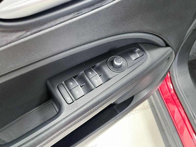 Alfa Romeo Stelvio 2.2 t Business Q4 190cv auto my19