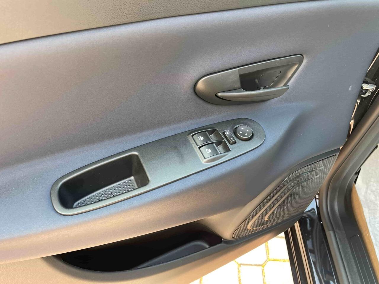 Lancia Ypsilon 1.0 FireFly 5 porte S&S Hybrid Oro