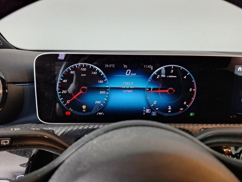 MERCEDES-BENZ A 180 d Automatic Business Extra 5 PORTE BERLINA