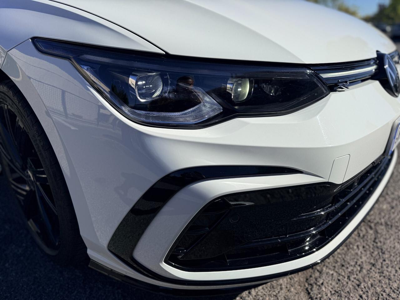 Volkswagen Golf 1.5 eTSI 130cv DSG R-Line TETTO