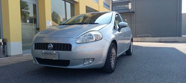 Fiat Punto CC. 1.242 Benzina 5 Porte 5 Posti Utilizzabile anche per i Neopatentati.