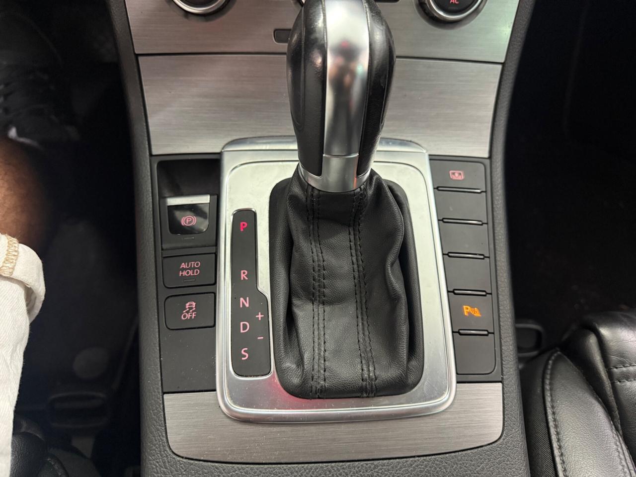 Volkswagen Passat 1.4 TSI DSG HIGHLINE