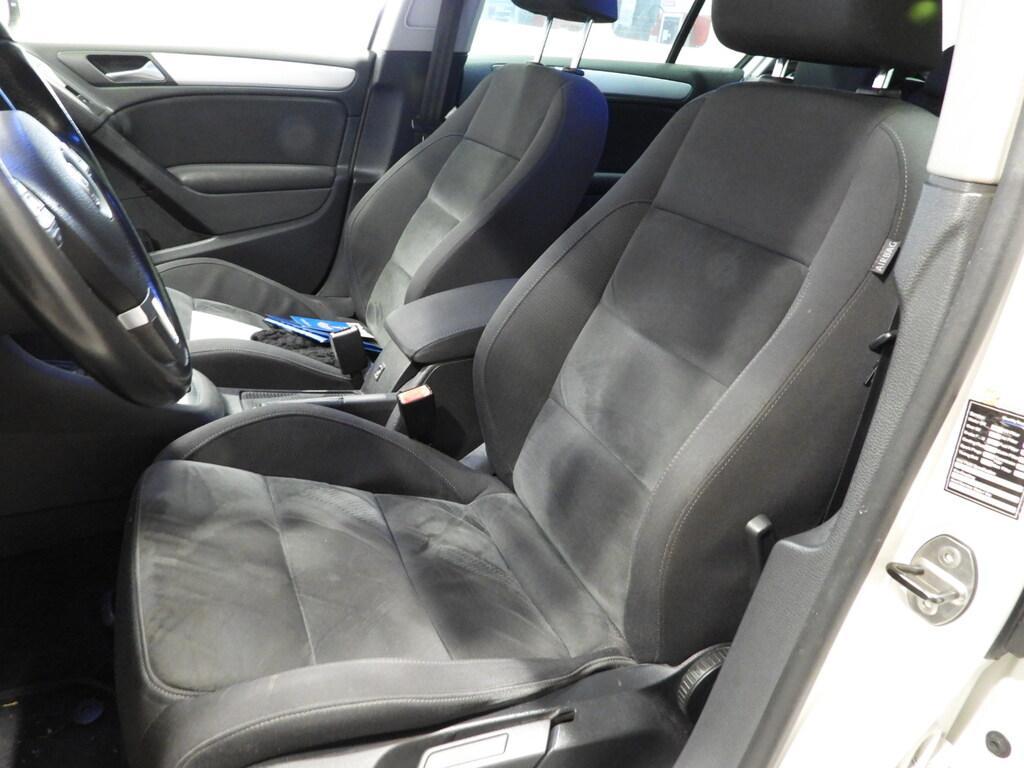 Volkswagen Golf 2.0 TDI Highline DSG