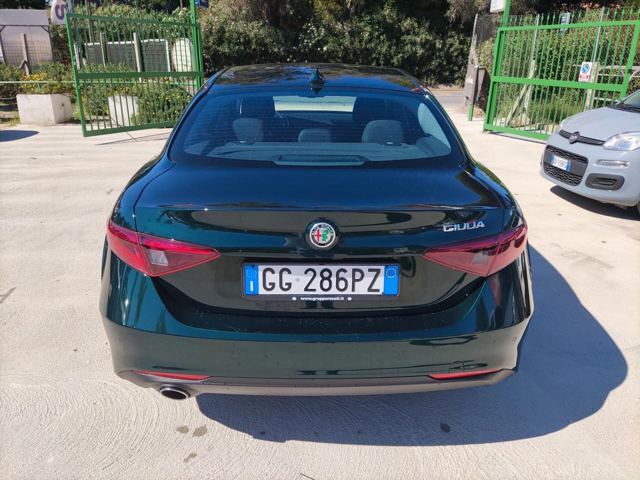 Alfa Romeo Giulia 2.0 Turbo 200 CV AT8 Business