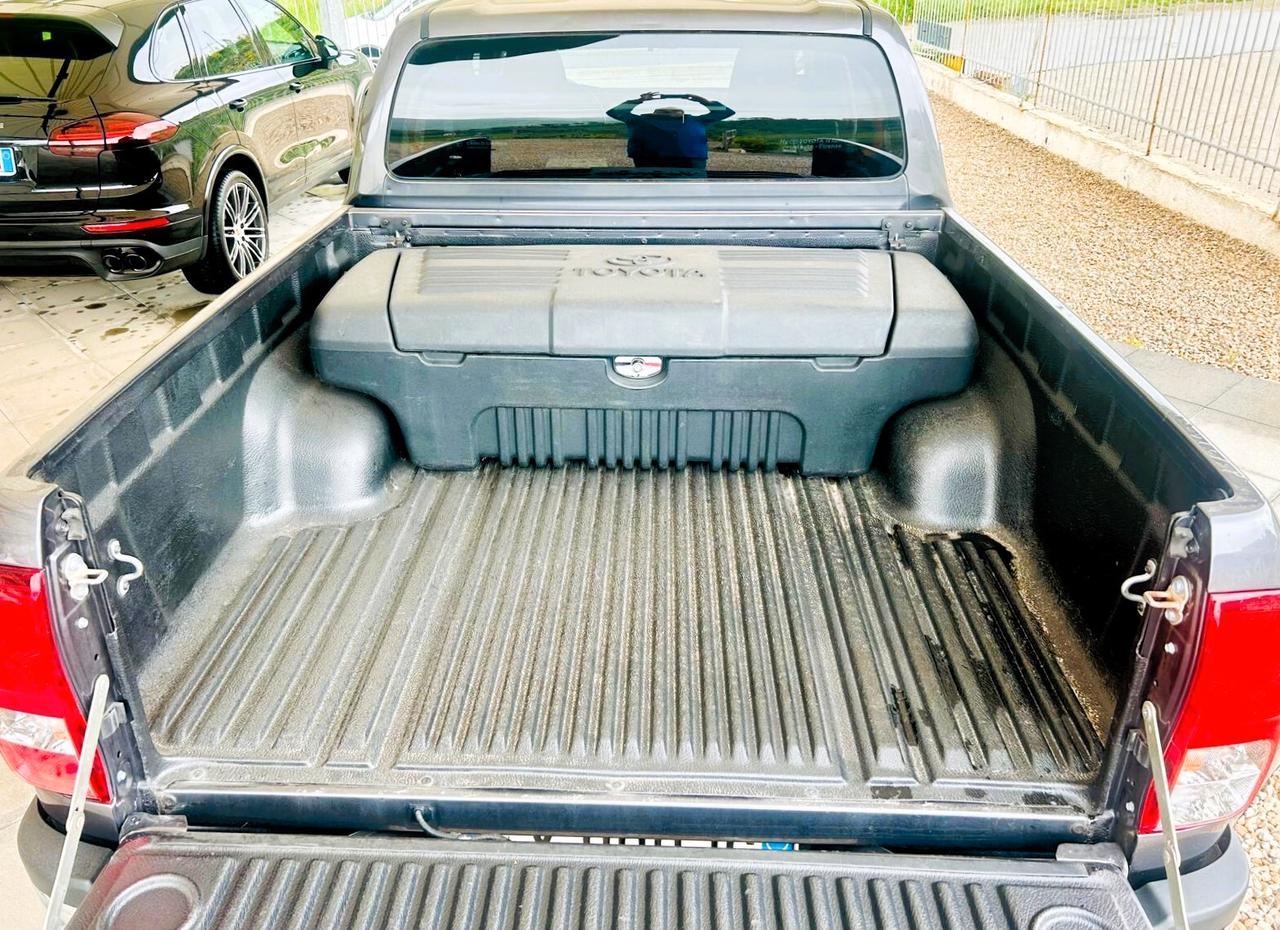 Toyota Hilux 2.4 D-4D 150cv DoubleCab Lounge