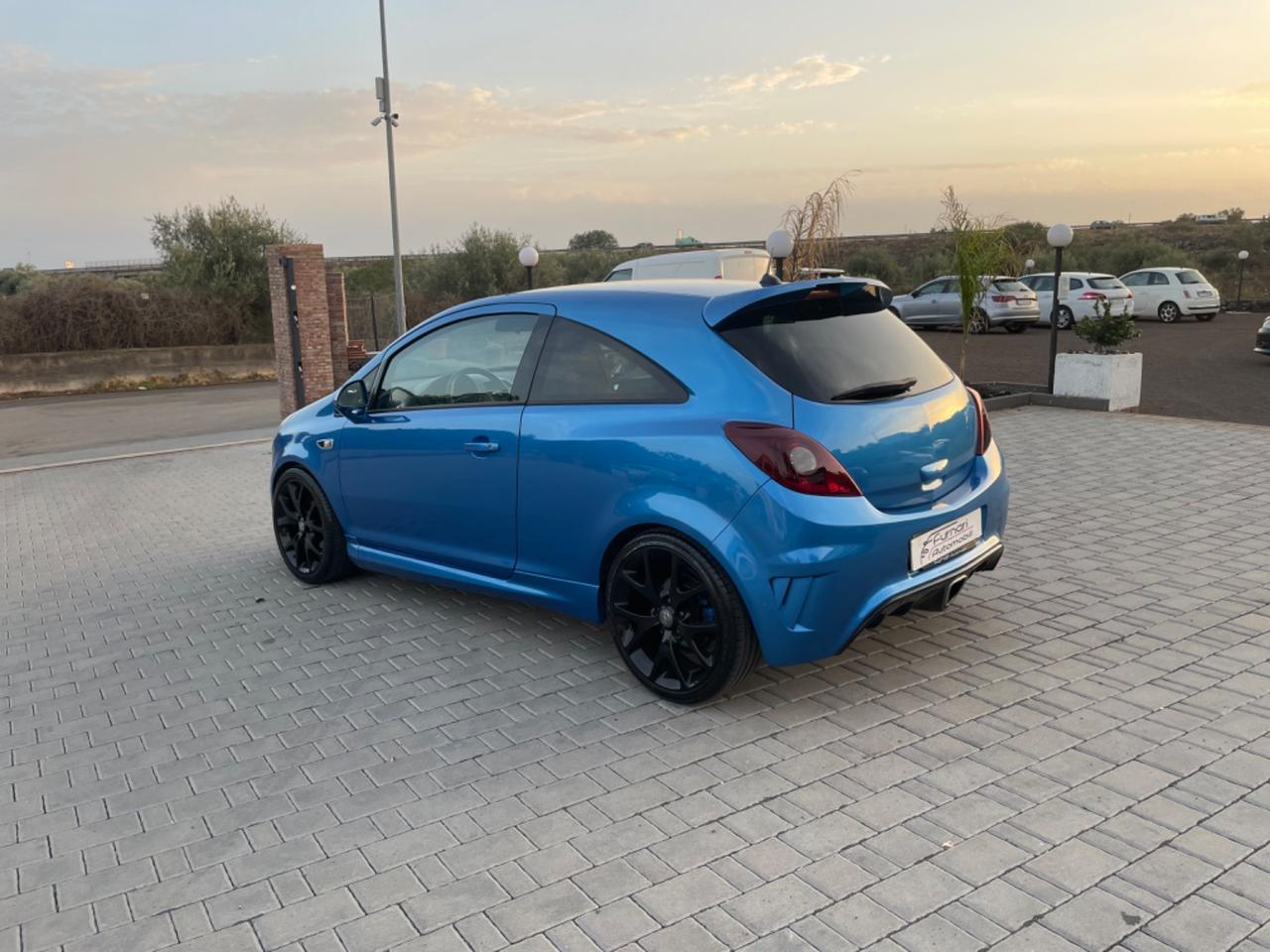 Opel Corsa OPC 1.6 turbo benzina 192CV