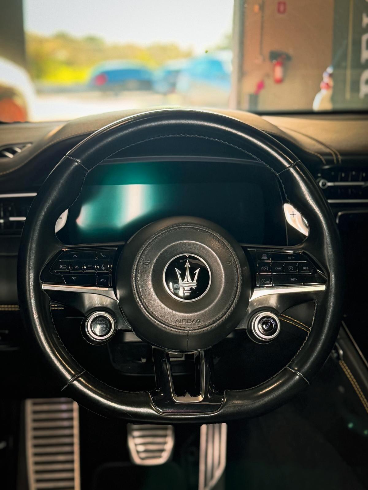 Maserati Grecale MHEV 330 CV AWD Modena