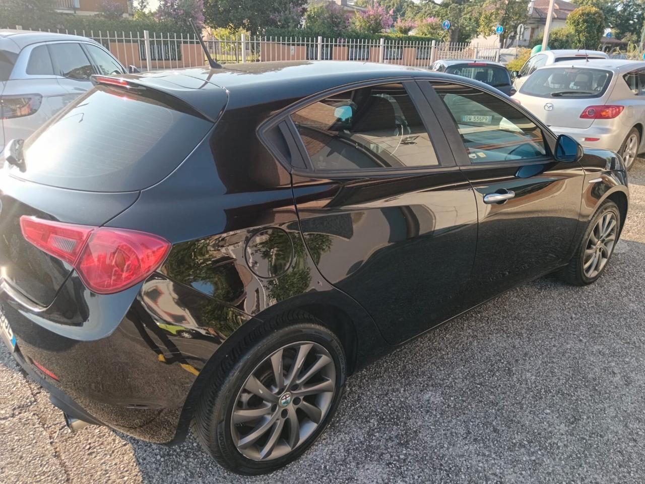 Alfa Romeo Giulietta 1.6 JTDm-2 105 CV