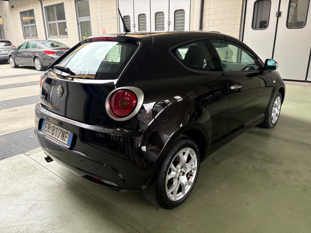 Alfa Romeo MiTo 1.3 JTDm-2 S&S Distinctive Sport Pack