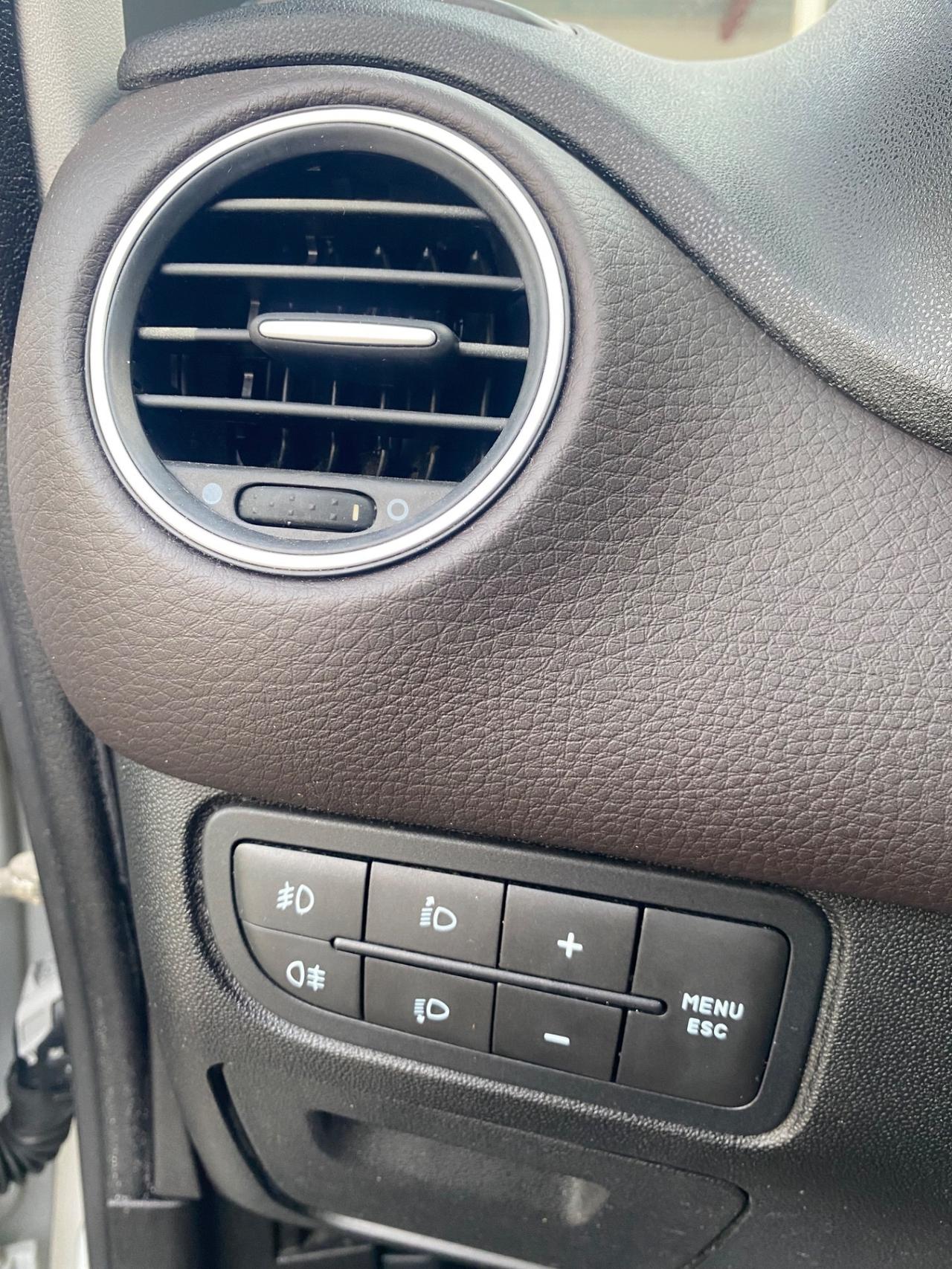 Fiat Punto Evo 1.4 Natural Power Emotion Full