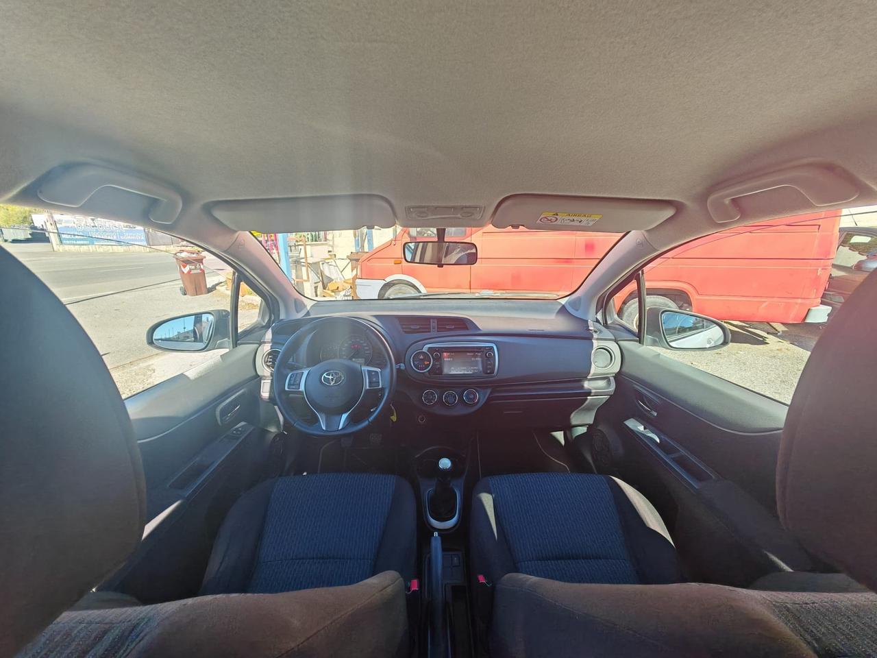 Toyota Yaris 1.0 5 porte Active