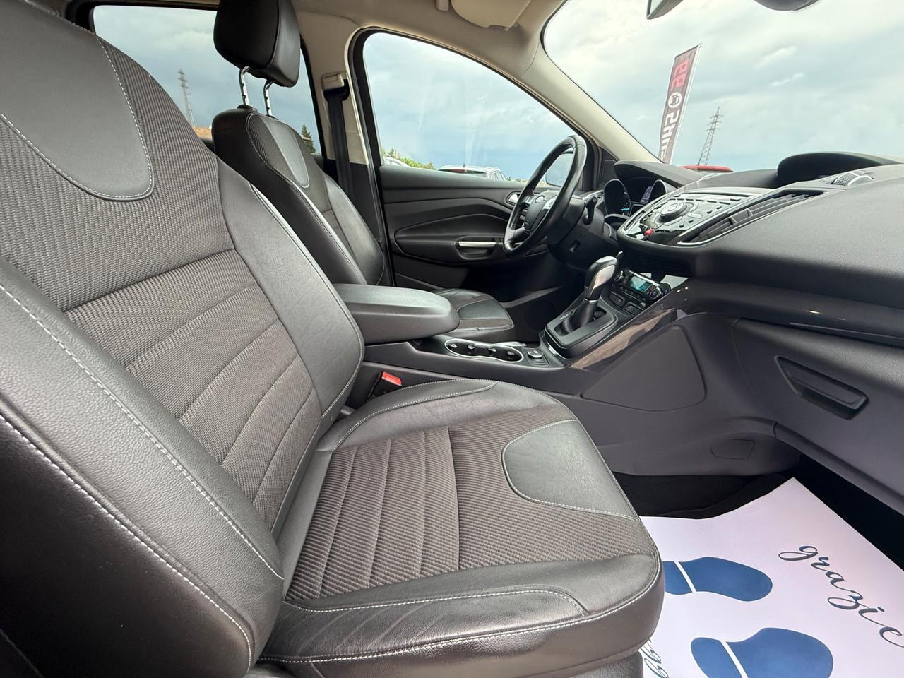 Ford Kuga 2.0 TDCI 150 CV S&S 4WD Powershift Titanium