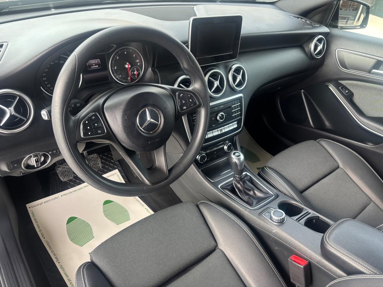 Mercedes-benz A 180 d Premium