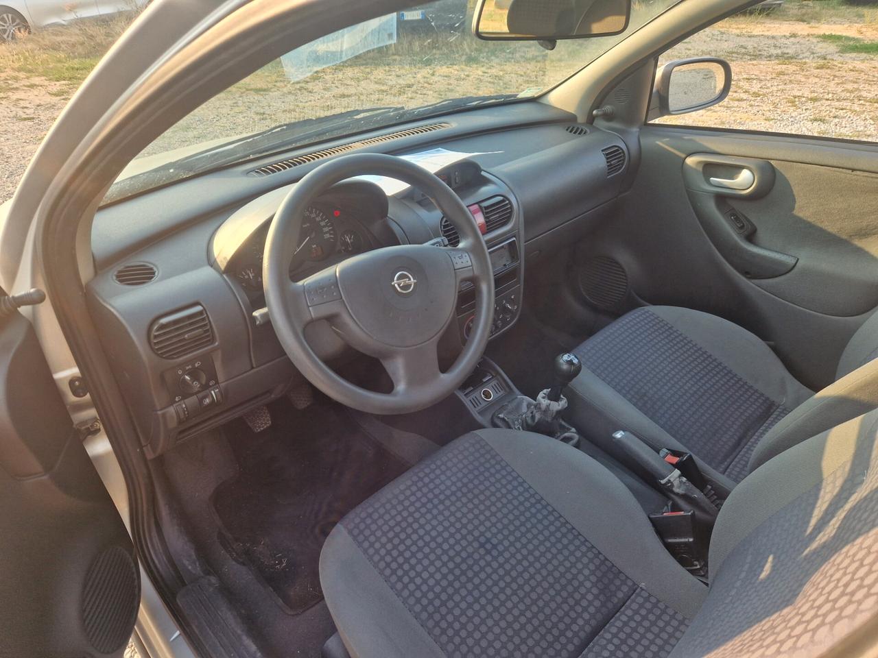 Opel Corsa 1.2i 16V cat 5 porte 'Njoy