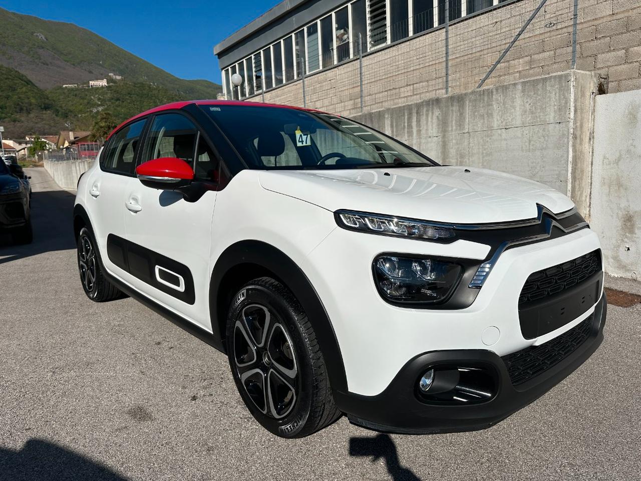 Citroen C3 1.2 puretech Shine s&s 83cv