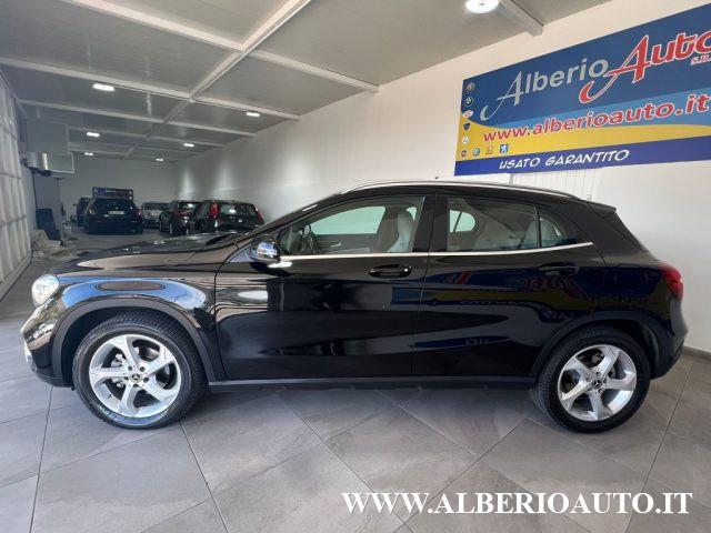 MERCEDES-BENZ GLA 200 d Automatic Sport Premium