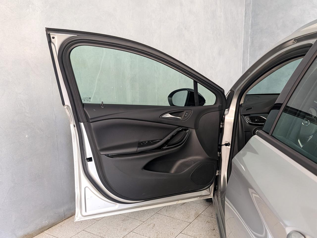 Opel 1.5 cdti 122cv AT9 Business Elegance