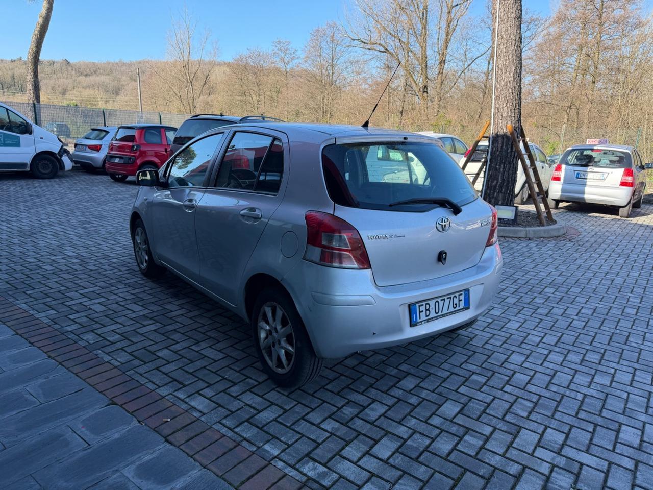 Toyota Yaris 1.4 D-4D 2011 - NEOPATENTATI