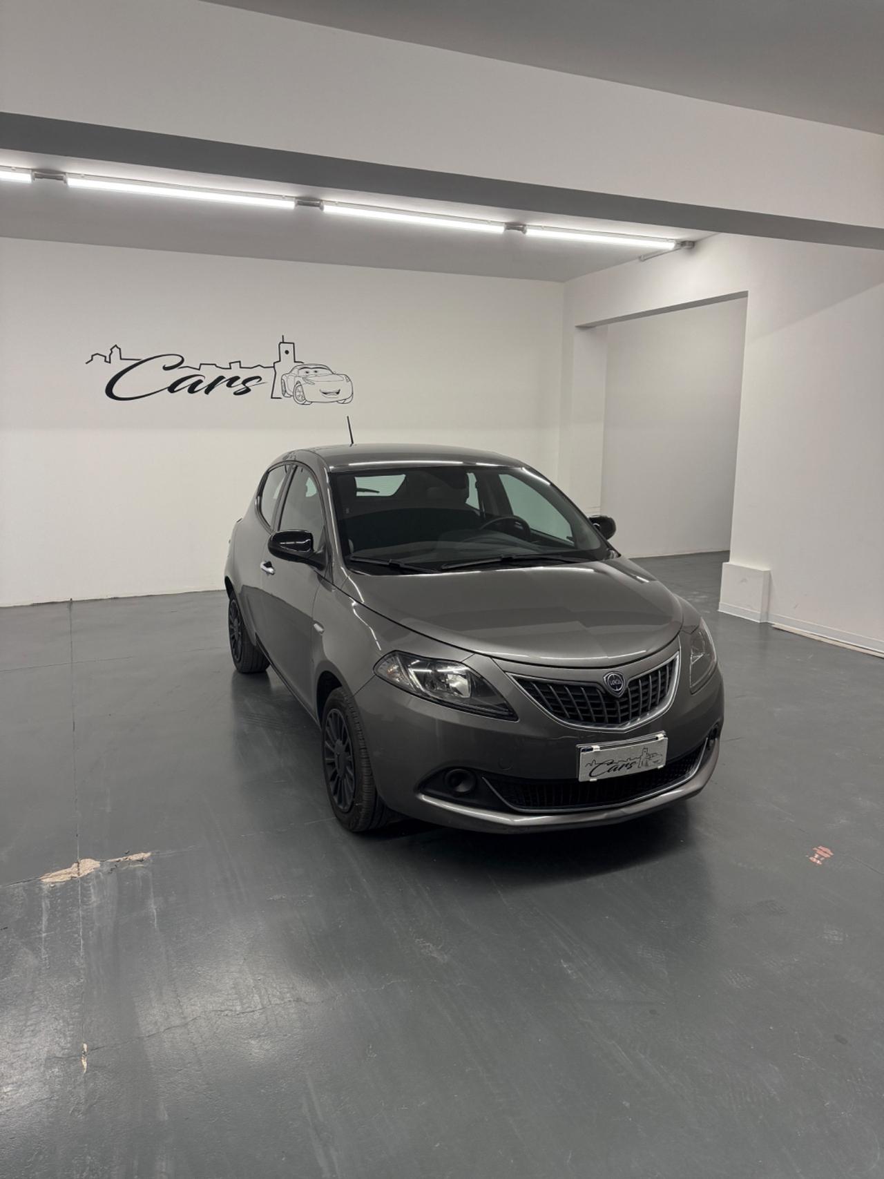Lancia Ypsilon 1.0 FireFly 5 porte S&S Hybrid Ecochic A. Ferretti