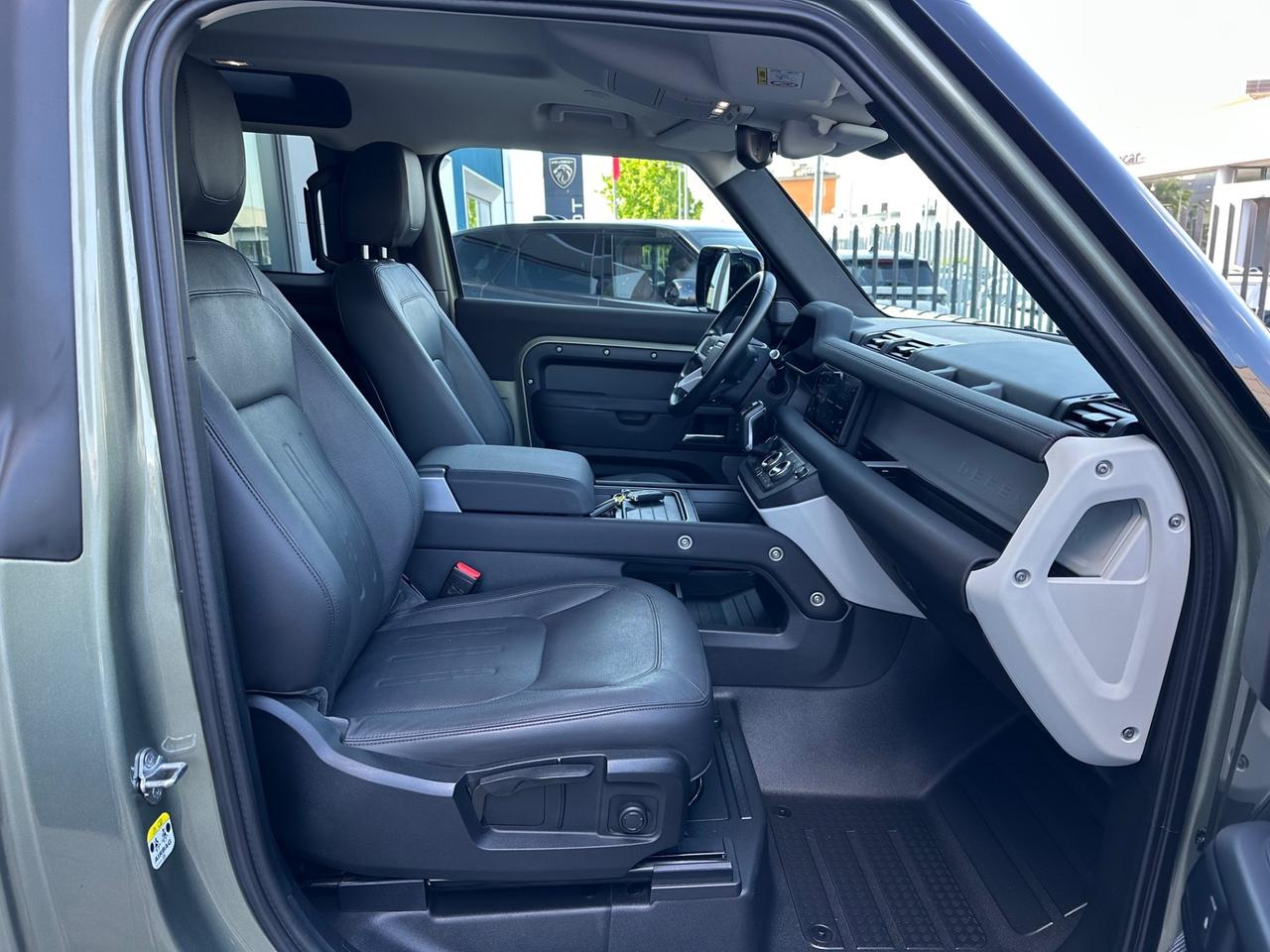 Land Rover Defender 90 3.0D I6 200 CV AWD Auto SE
