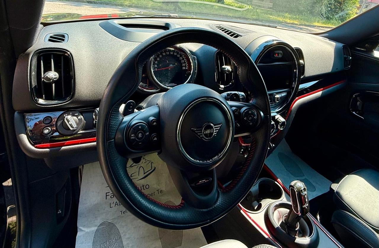 Mini Countryman John Cooper Works 306 cv.
