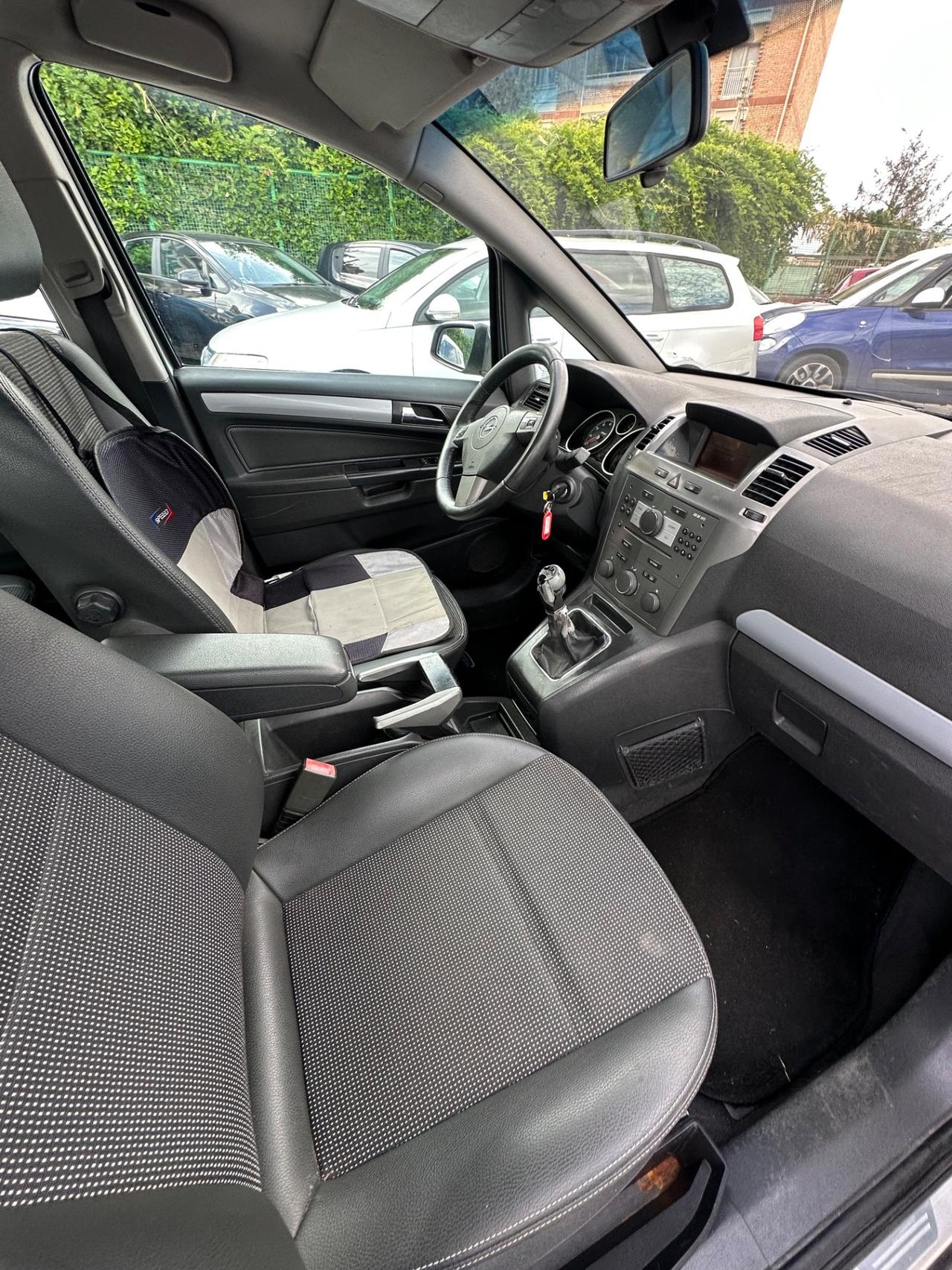 Opel Zafira 1.6 16V ecoM 94CV Cosmo