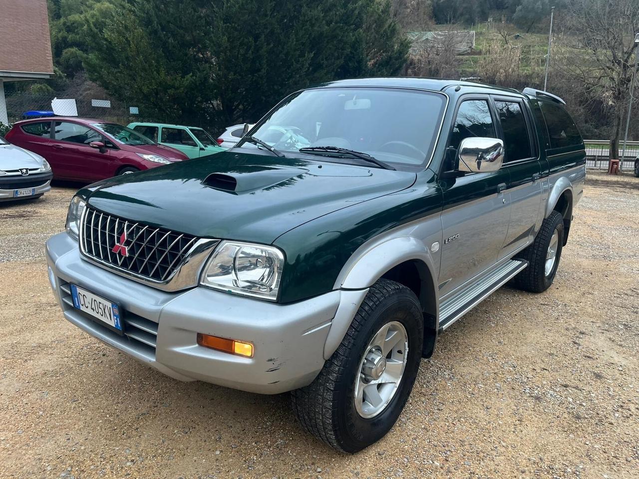 Mitsubishi L200 2.5 Diesel - 4x4 - Pick-Up Cabina